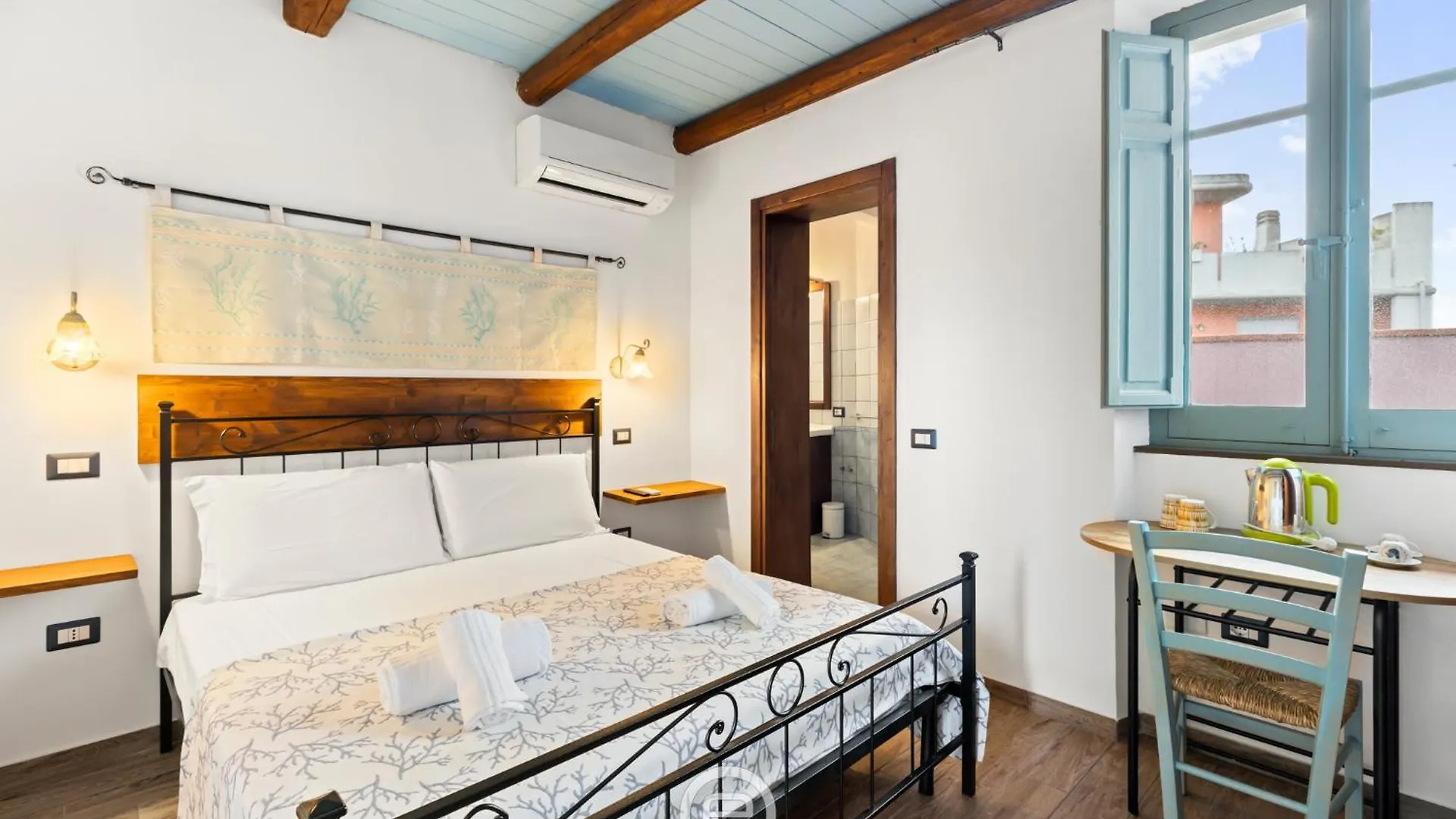 Hotel Albachiara Oristano 0*,  Italia